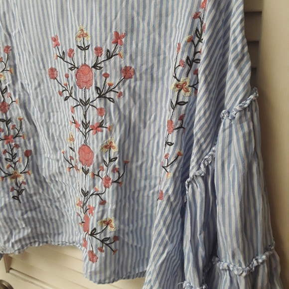 Blue Striped Embroidered Boho Flowy Top M - Picture 2 of 8